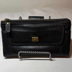 Fossil Black Textured Leather wallet